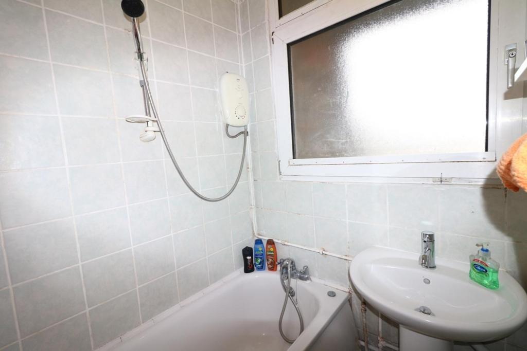 Cosy 3 Bed Apt, Old Truman Brewery! Brick Lane, London, E1 Dış mekan fotoğraf