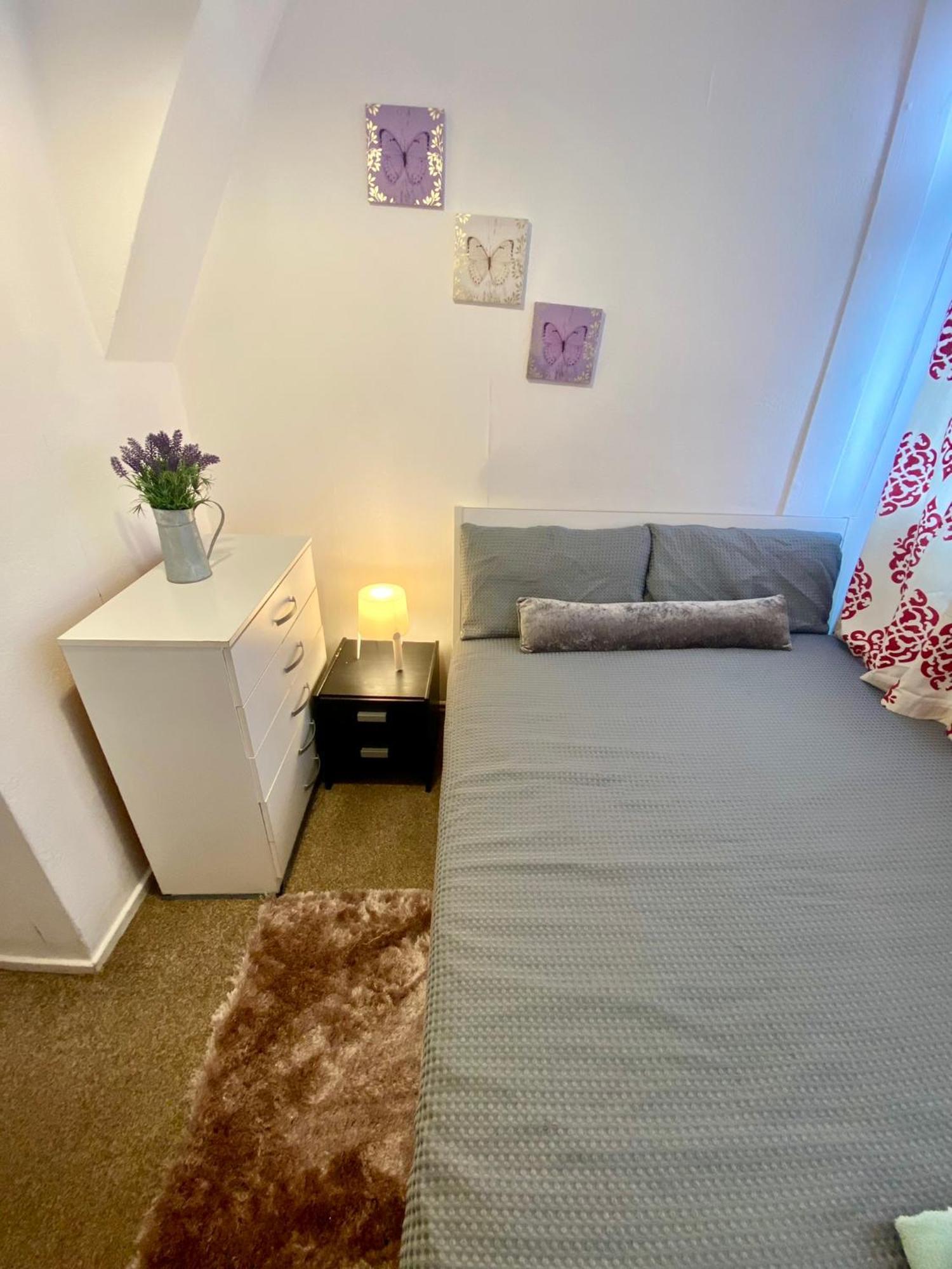 Cosy 3 Bed Apt, Old Truman Brewery! Brick Lane, London, E1 Dış mekan fotoğraf