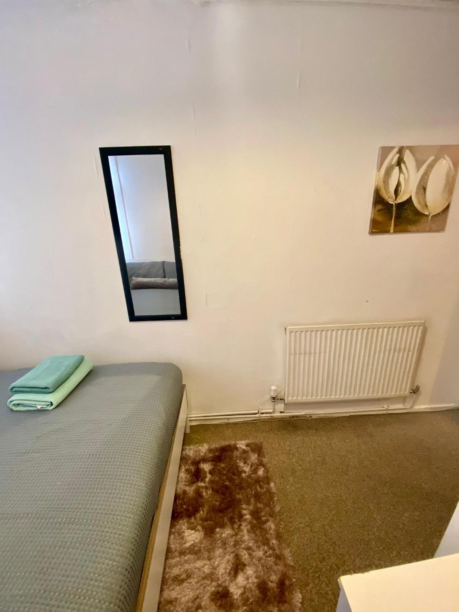 Cosy 3 Bed Apt, Old Truman Brewery! Brick Lane, London, E1 Dış mekan fotoğraf